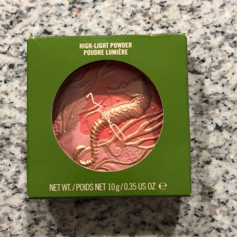 MAC High-Light Powder in Marine Life